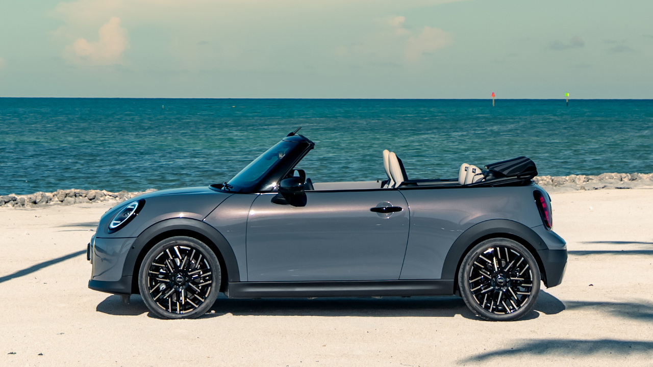 【MINI】　『THE NEW MINI COOPER CONVERTIBLE.』3/1MINI徳島ショールームデビュー🎉✨