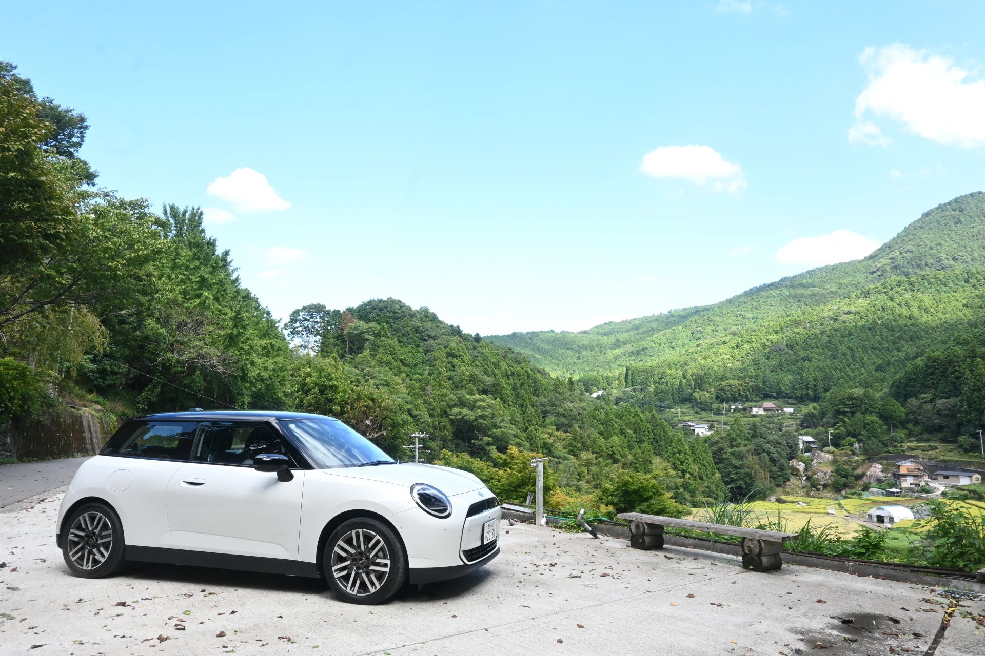 MINI all electric.JPG