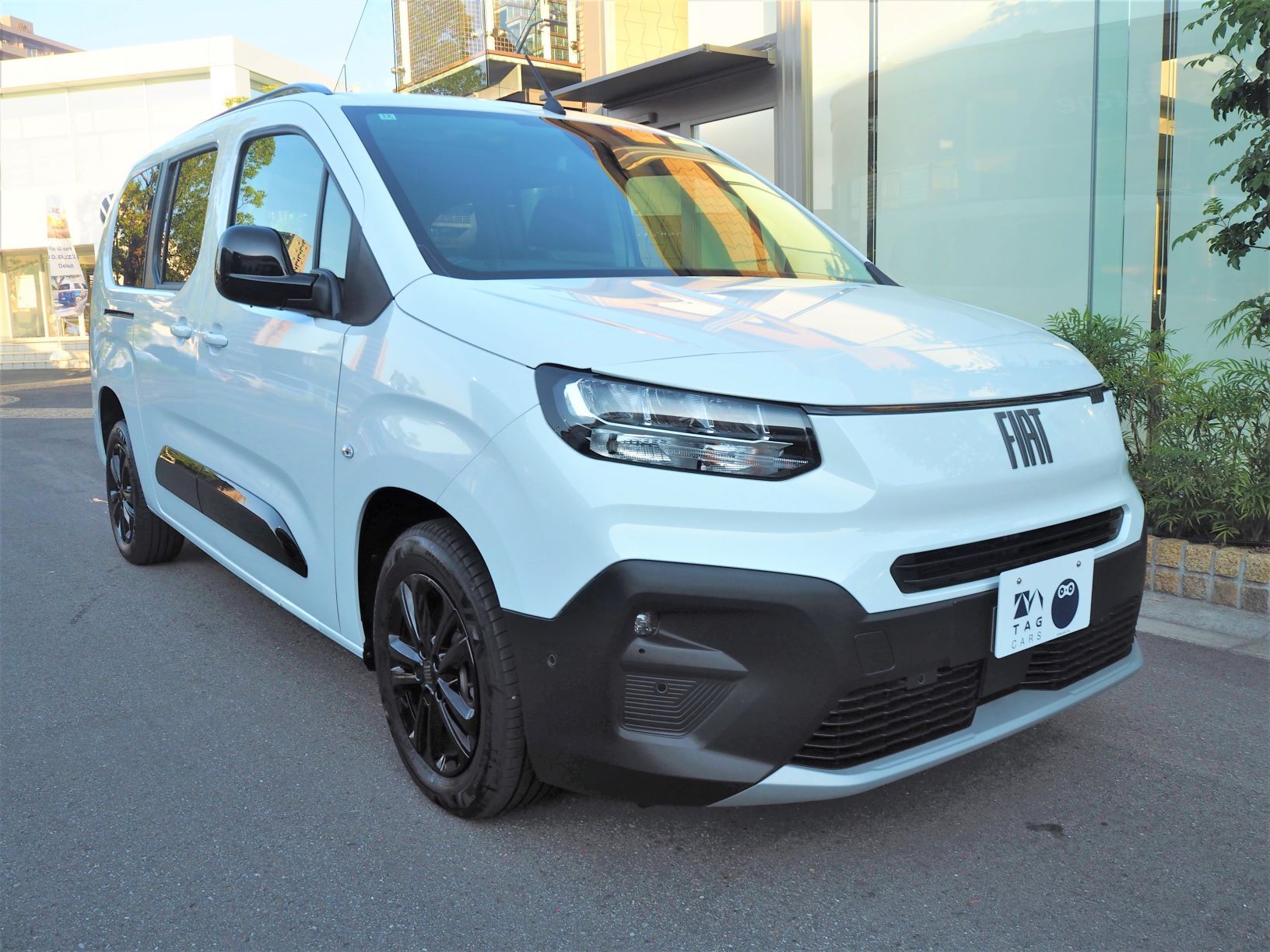 【TAG CARS RONDEN】　FIAT Doblò Maxi 中古車情報 画像